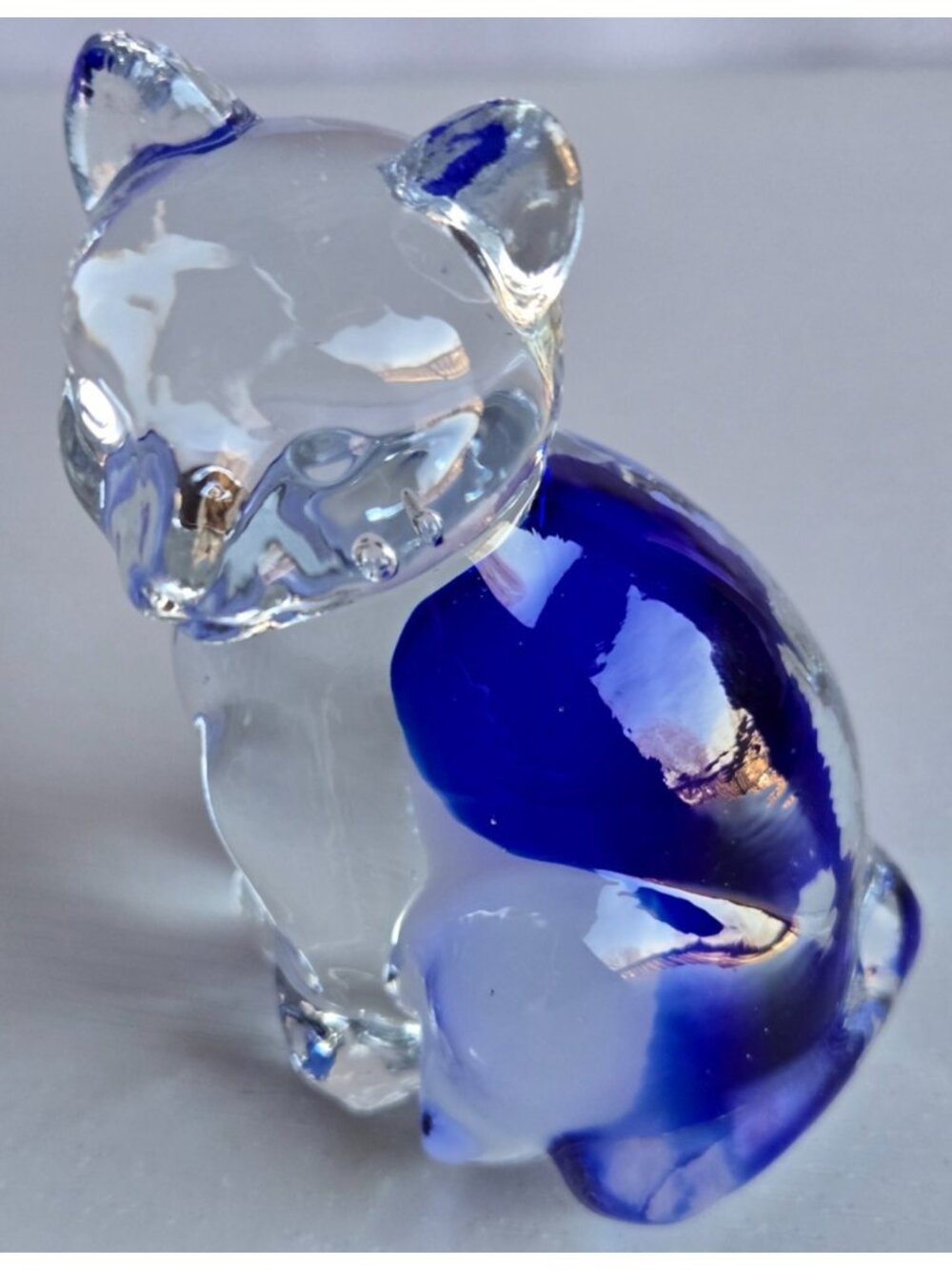 Clear Art Glass Sitting Cat Figurine Paperweight Blue Color 3.5" Tall - Picture 4 of 6